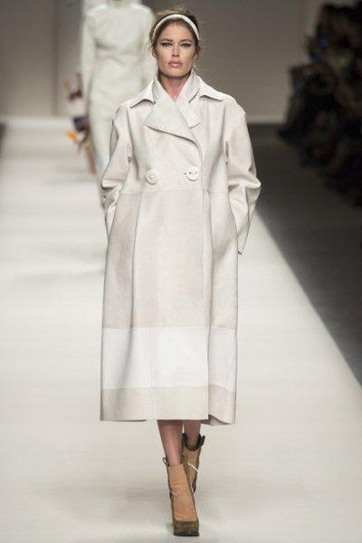 Fendi-coat-trend-fall-2015-winter-2016-2