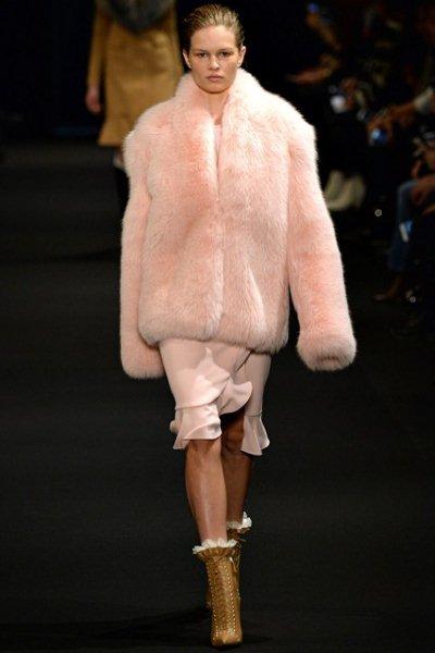 Altuzarra-coat-trend-fall-2015-winter-2016-31