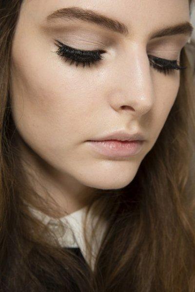 beauty-trend-large-Lashes-fall-winter-2014-2015-3