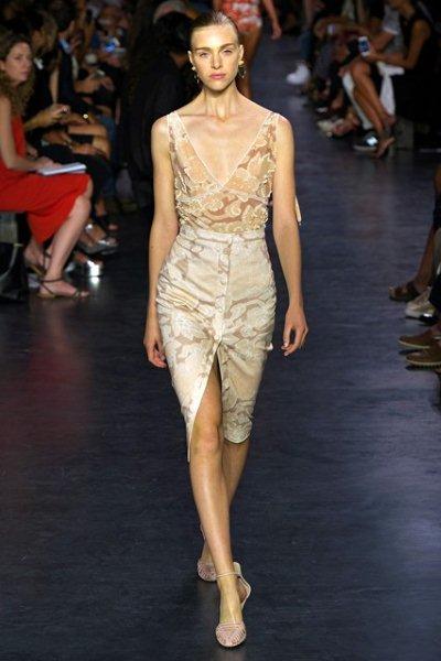 Pastels-and-Neutral-Palette-Women-Trends-Spring-Summer-2015-18