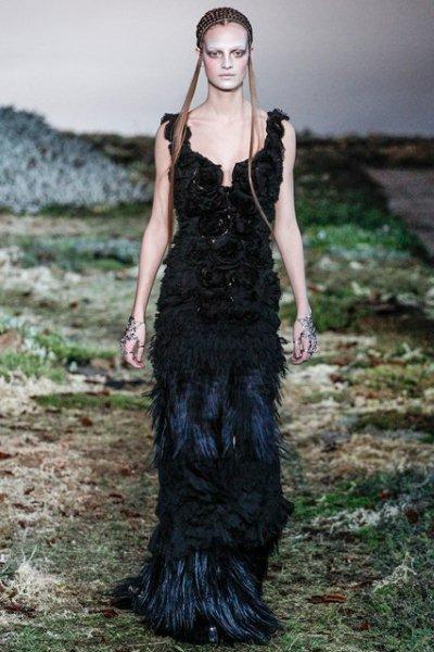 Black-fashion-trend-fall-winter-2014-2015-23