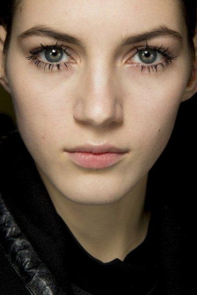 beauty-trend-large-Lashes-fall-winter-2014-2015-11