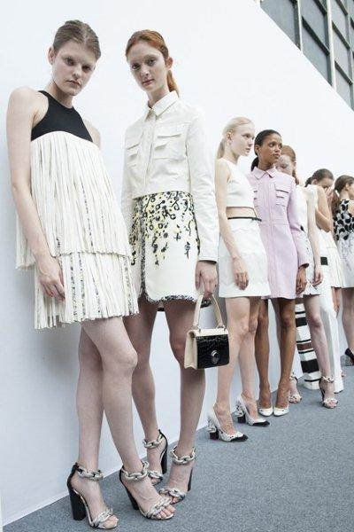 Backstage-Photos-from-Paris-Fashion-Week-spring-summer-2015-12