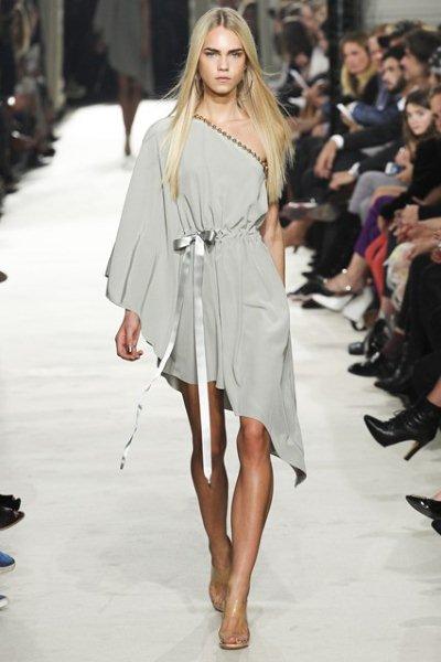 Pastels-and-Neutral-Palette-Women-Trends-Spring-Summer-2015-16