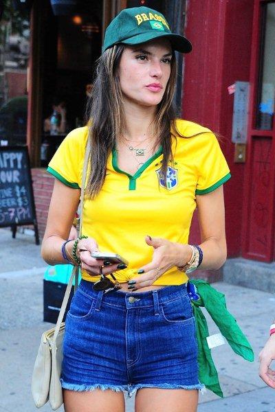 Alessandra-Ambrosio-2