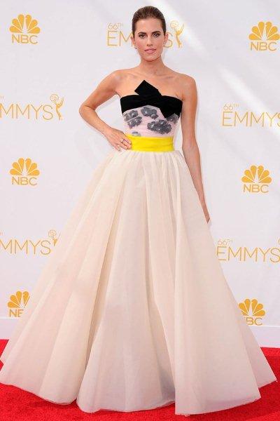 Emmy-Awards-2014-Red-Carpet-Style-11