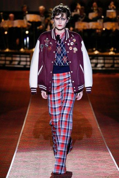fashion-trend-Brooches-Are-Back-spring-summer-2016-5