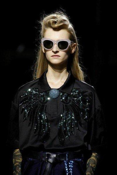 fashion-trend-Brooches-Are-Back-spring-summer-2016-11