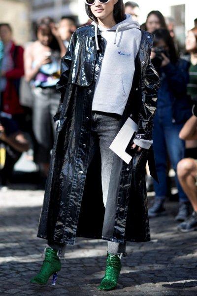 Vinyl-trench-fashion-trend-winter-2017-2018-9