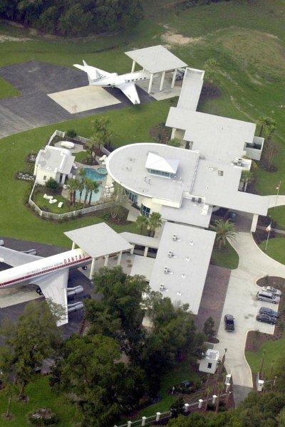 Celebrity-Homes-12