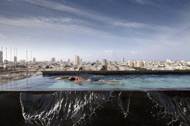 Penthouse-with-a-Pool-in-Tel-Aviv-3