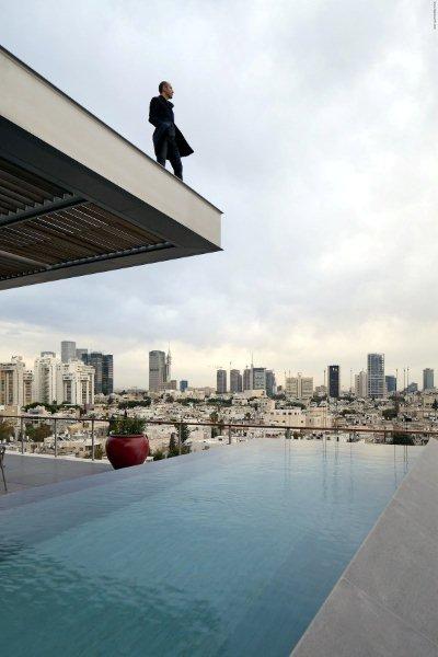 Penthouse-with-a-Pool-in-Tel-Aviv-5