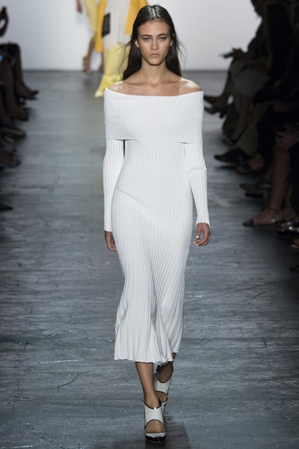 Shoulder-Off-fashion-trend-spring-summer-2016-13