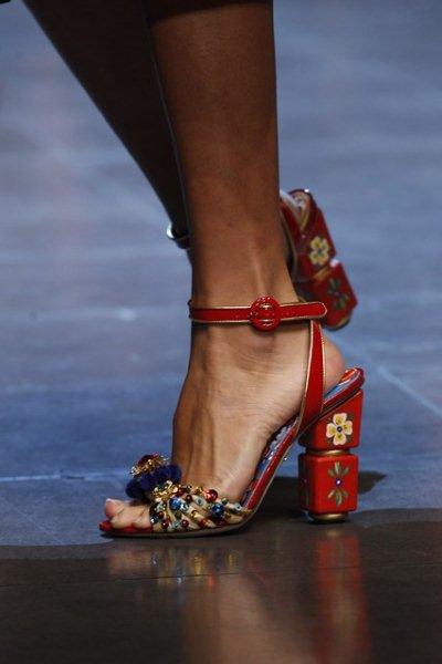 Dolce-Gabbana-Spring-Summer-2016-Collection-21