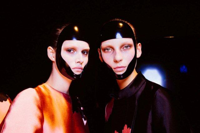 Backstage-Photos-from-Paris-Fashion-Week-spring-summer-2015-2