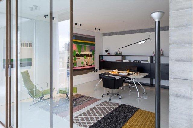 Penthouse-with-a-Pool-in-Tel-Aviv-12