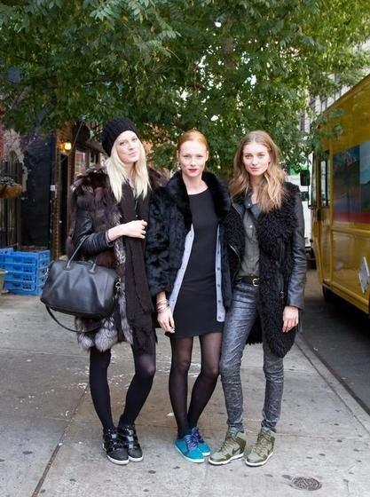 Stylish-Ways-to-Wear-Your-Sneakers-8