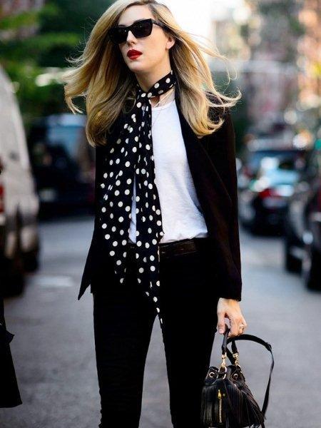 skinny-scarf-fashion-trend-fall-winter-2015-2016-22