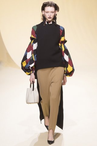 fashion-trend-stirrup-leggings-winter-2017-2