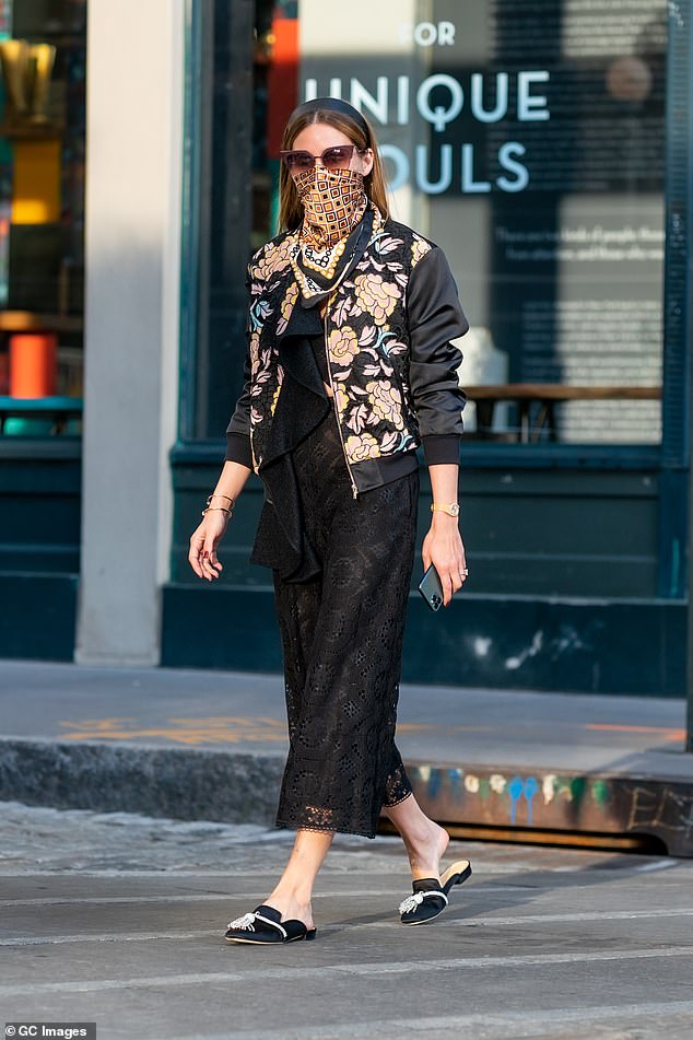 face-masks-the-new-must-have-fashion-accessory-4