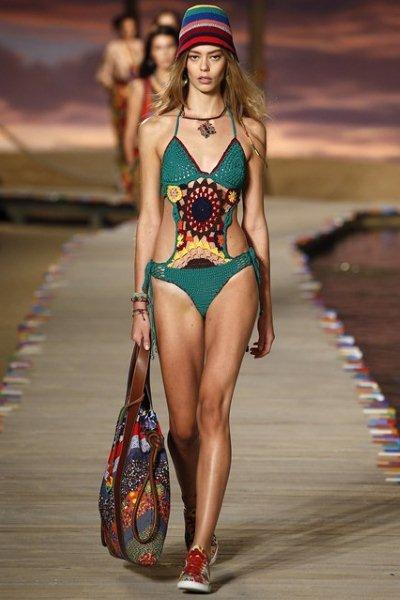 One-Piece-Swimsuits-fasion-trend-summer-2016-20