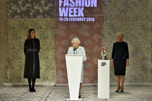 queen-london-fashion-week-2018-3