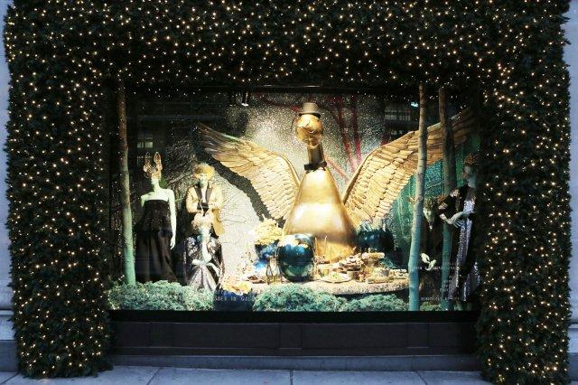 christmas-window-in-London-2014-12