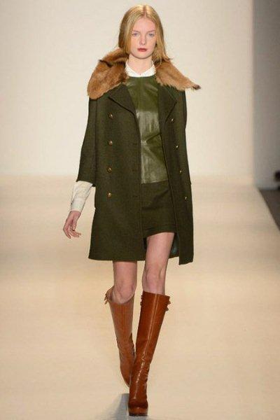 Coat-with-Fur-Collar2