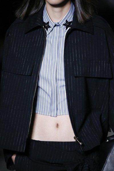 fashion-trend-Brooches-Are-Back-spring-summer-2016-7