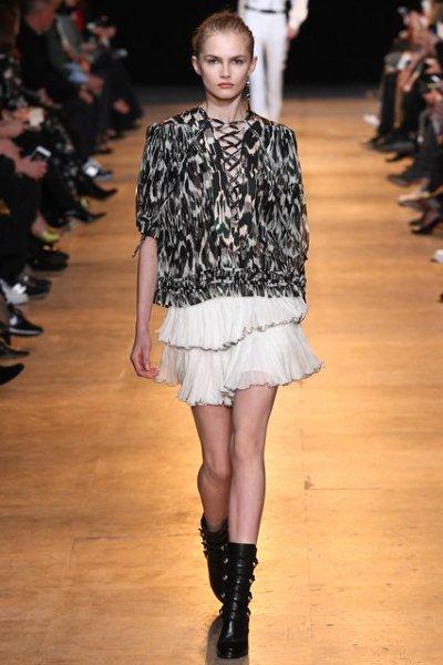 Isabel-Marant-pleated-skirt-fall-2015-winter-2016-6