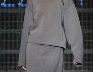 Extra-Long-Sleeves-fashion-trend-2015-2016-1