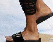 Dolce-Gabbana-Spring-Summer-2017-Collection-slippers-1