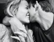 happy-couple-happy-mondays-1