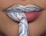 marble-lips-beauty-trend-on-Instagram-1