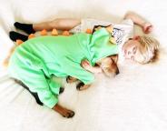 The-history-one-toddler-with-his-puppy2