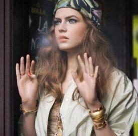 Harpers-Bazaar-China-January-2015-1 