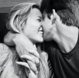 happy-couple-happy-mondays-1